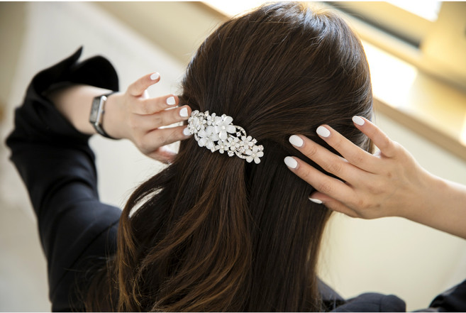 MISS21 메릴 영롱큐빅 플라워 헤어핀 자동핀 (hp1231)