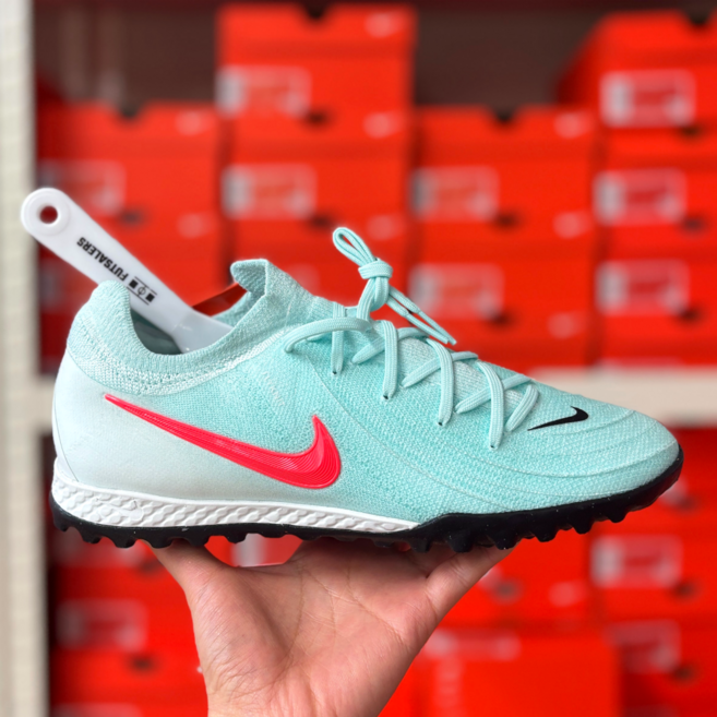 나이키 팬텀 GX2 프로 TF 풋살화 터프화 축구화 미니주걱 포함