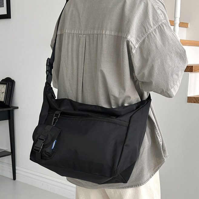 애드에딧 프리미엄 어깨패드 생활방수 로우핏 크로스백