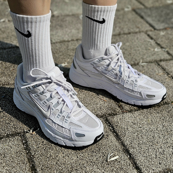 나이키 p6000 여성 운동화 발편한 스니커즈 실버 화이트 런닝화