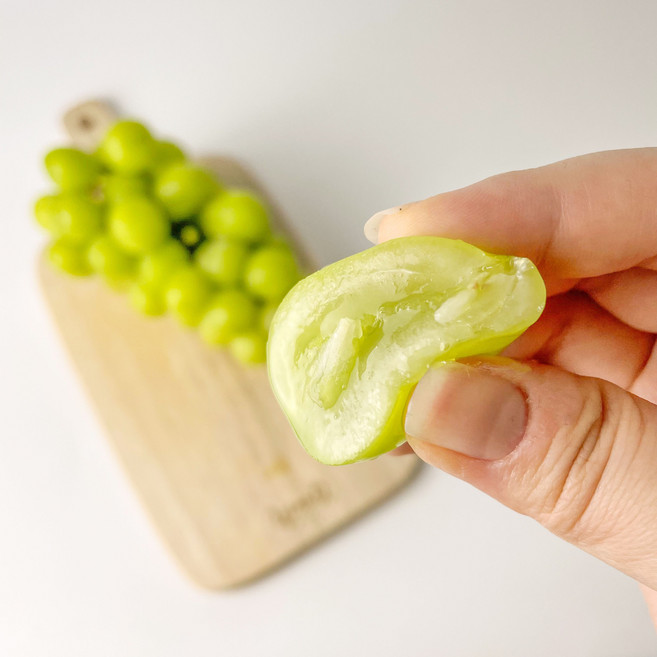 [프리미엄 과일] 탱글한 국내산 샤인머스캣, 1박스, 1.2kg