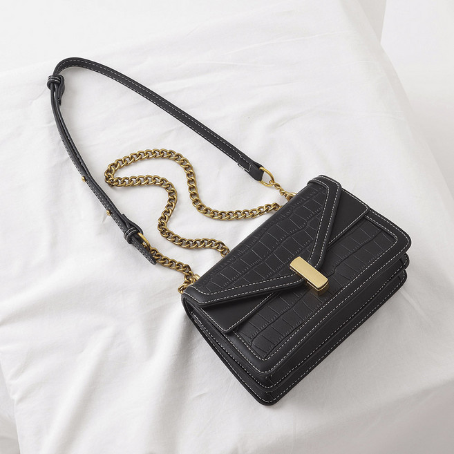 엔도르시 여성용 체인 스퀘어 와니 크로스백 EBA948