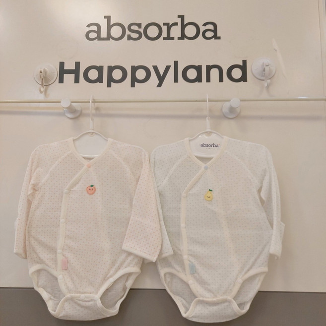 압소바 촉감이 좋고 입기 편한 내 아이의 첫 배내슈트