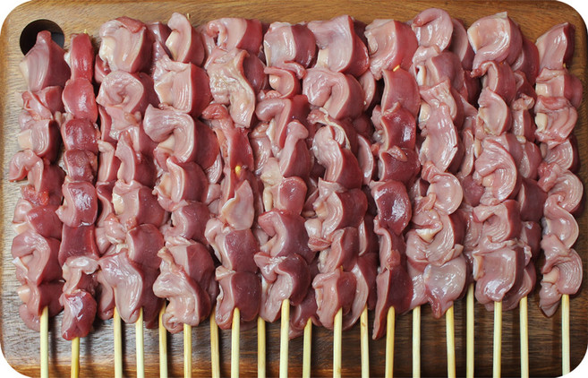 닭모래집꼬치 국내산 20꼬치 닭근위 대용량 업소용 도매 캠핑 음식 수제꼬치 간식 안주, 1개, 800g