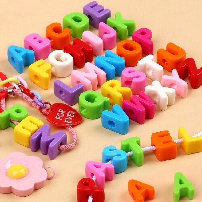 10개입 영어 대문자 이니셜 칼라 구슬 비즈, 대문자 V  비즈