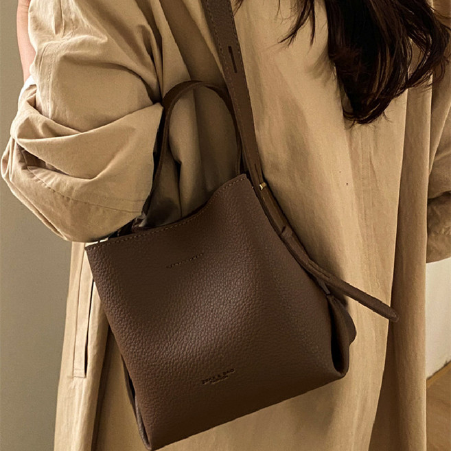 GENINA 토트 버킷백 여성 토트 크로스백