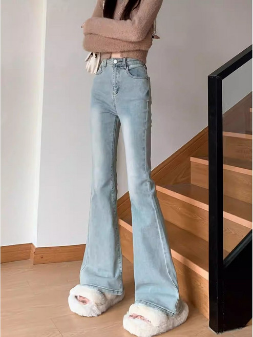 EZSTYLE 直筒牛仔褲，高腰寬鬆設計