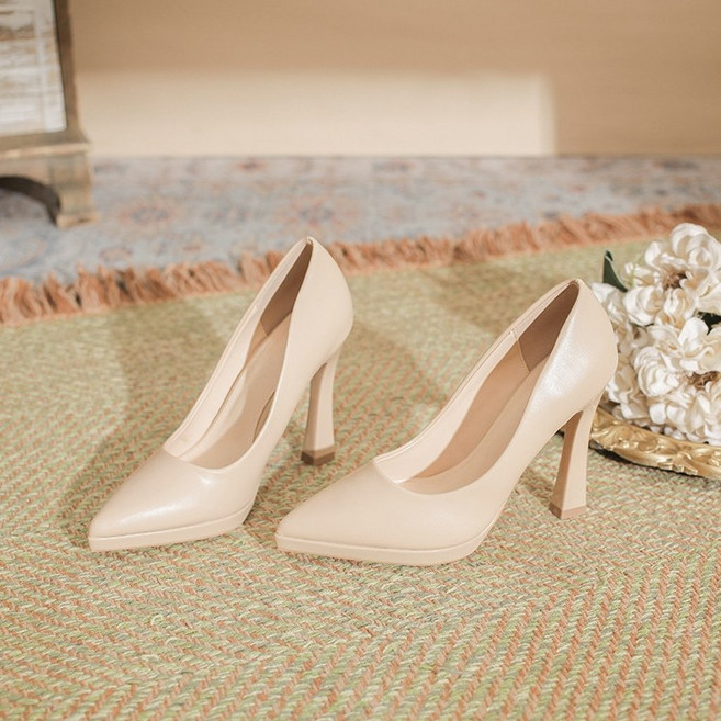 로피아 8 10cm 가죽 가보시 통굽 하이힐 3color