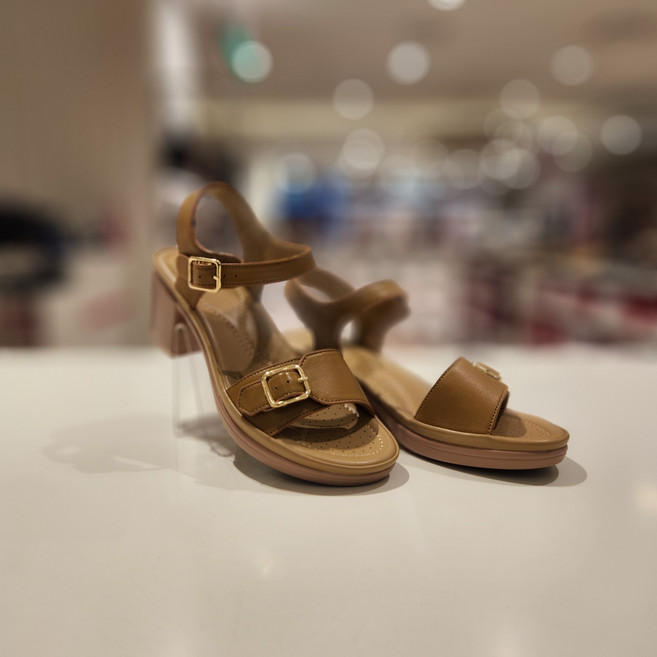 [금강제화] 랜드로바 오르바 여성 컴포트 캐주얼 샌들 ESPSAC4367WORUK5 (6cm)