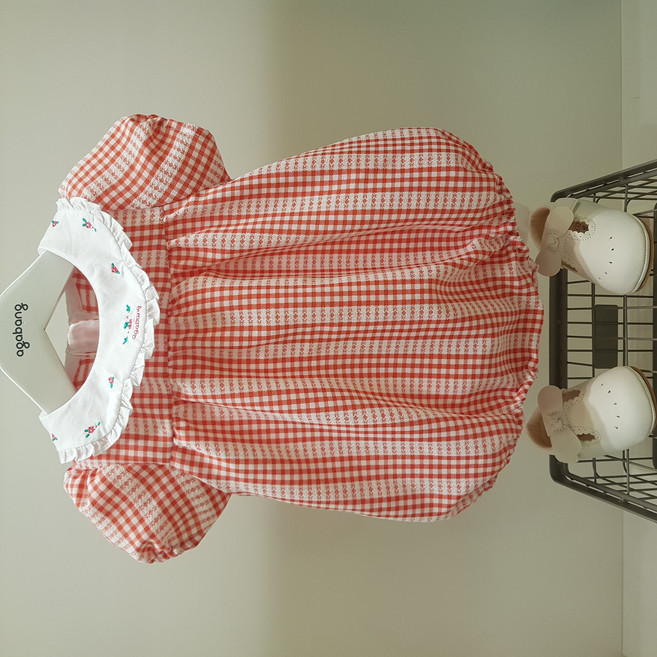 아가방 여름 베이비페어 원피스핏 백일 여아 바디수트 반소매 레드 유아 바디슈트 꽃자수 레이스카라 볼륨 주름 반팔 외출복 백일복 돌 아기옷 / 동글동글 시원시원 유아 바디수트