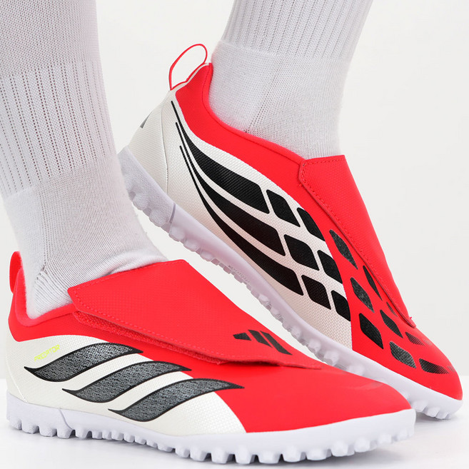 아디다스 주니어 축구화 찍찍이 풋살화 인조잔디 풋살 신발 아동 터프화 신발끈 없는 풋볼 슈즈 훈련 경기용 TF 축구 신발