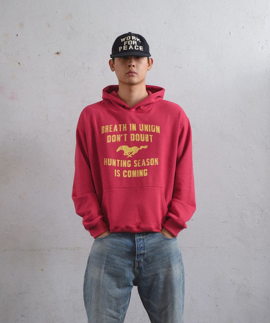 매장정품 6월 16일 배송 아모우 AMOU Vintage Horse HOODIE CORAL RED AM26SSHD01RE 169544