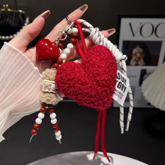 S.J.S 밋밋한 가방의 핫템 뽀글이 레이어드 하트 백참 키링