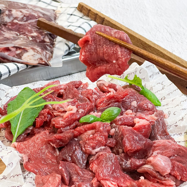 하라네 한우 소고기 국거리 1등급 투쁠 양지 우둔 목심 앞다리, 200g, 1개