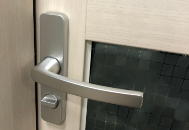 PVC 터닝도어 핸들 / 잠금장치 보유 / 세탁실핸들 #001, 75mm, 좌, 90mm, 1개