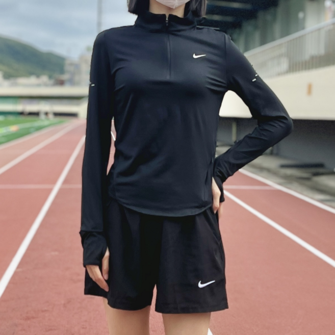 나이키 SWPT 여성 러닝 탑 쿼터집 상의 드라이핏 여자 운동복 헬스복 짐웨어 런닝 블랙