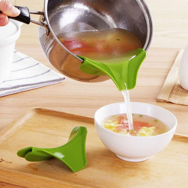 국물넘침방지 간편한국물따르개 실리콘 흘림방지 따르개 주방 받이 깔대기