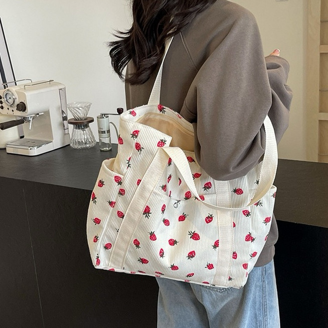 [쏘아] 스트로베리 골덴 숄더백