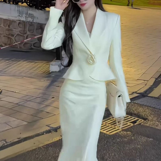 봄 가을 여성 정장 치마 세트 캐주얼 긴팔 터틀넥 숏 자켓 + 하이웨이스트 스커트 상하의 투피스 기질 여자 정장 세트 WXY