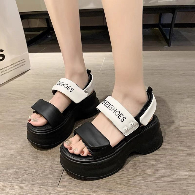 TAMEIZISHOES 厚底增高涼鞋 柔軟休閒運動風一字帶百搭涼鞋女外穿, 黑色, 35