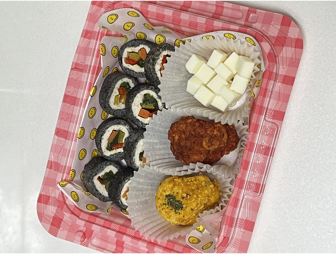 [쪼이의곳간] 강아지 도시락 피크닉 세트 수제간식 생일상 (멍김밥 멍치킨 치킨무), 1개