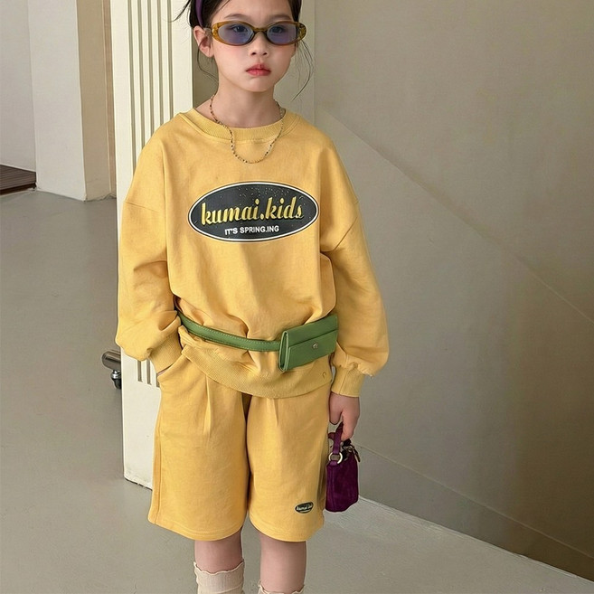 UPPERCUT 아동 오벌 영문 레터링 맨투맨 반바지 상하세트 트레이닝 세트 등원룩 남매룩