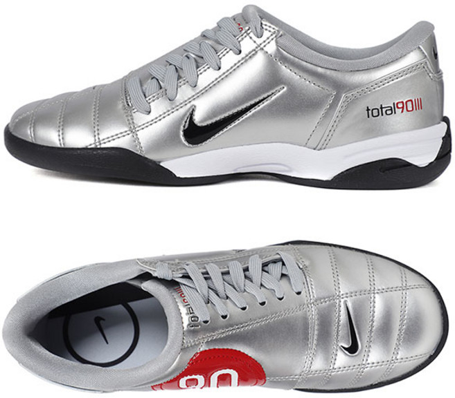 나이키 여성 신발 토탈 90 III 스니커즈