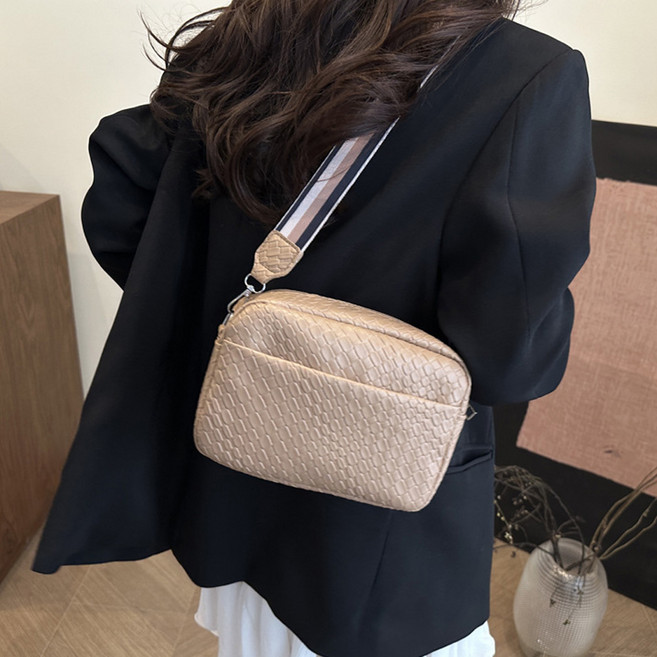 글램디브 루차브 데일리 가죽 버클 숄더백 A2021