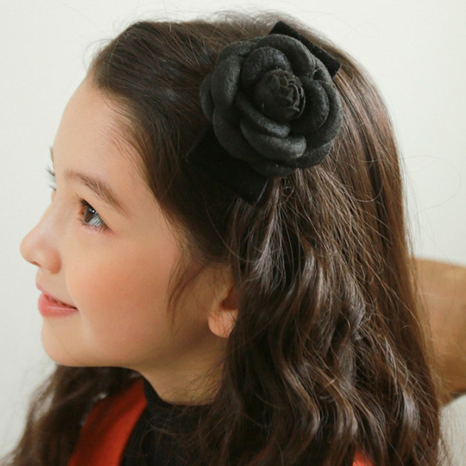 럭키밤비네 카멜리아 집게핀