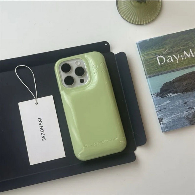 MILKKA 연두색 푹신 말랑 패딩 아이폰14/15/16/17맥세이프케이스 리본