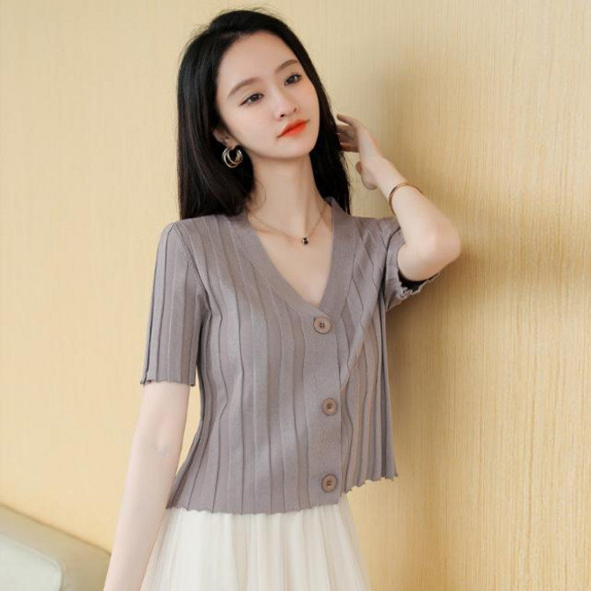 신상여춘하반팔아이스니트여가디건얇은브이넥작은키에어컨녀 nvduanxiu