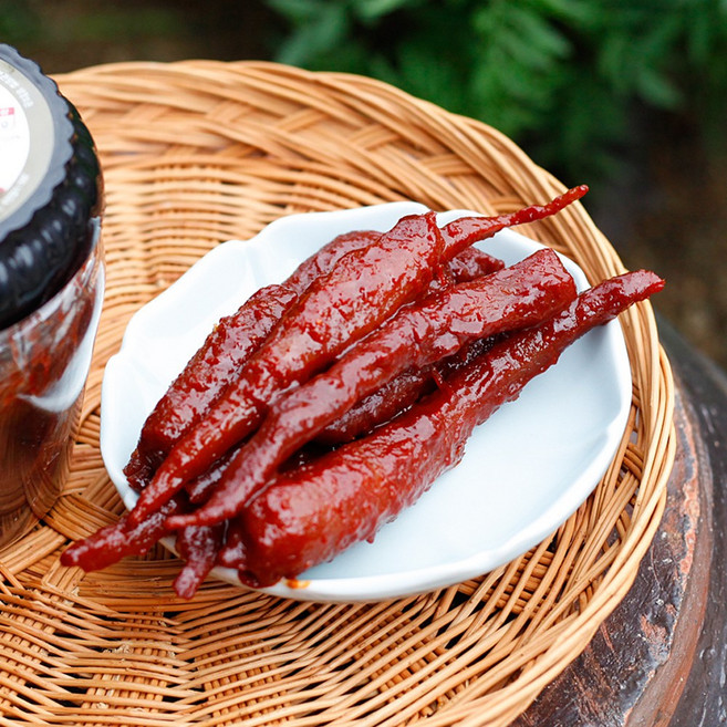 국산 더덕장아찌 고추장양념 어르신 반찬 순창 성도집, 500g, 1개