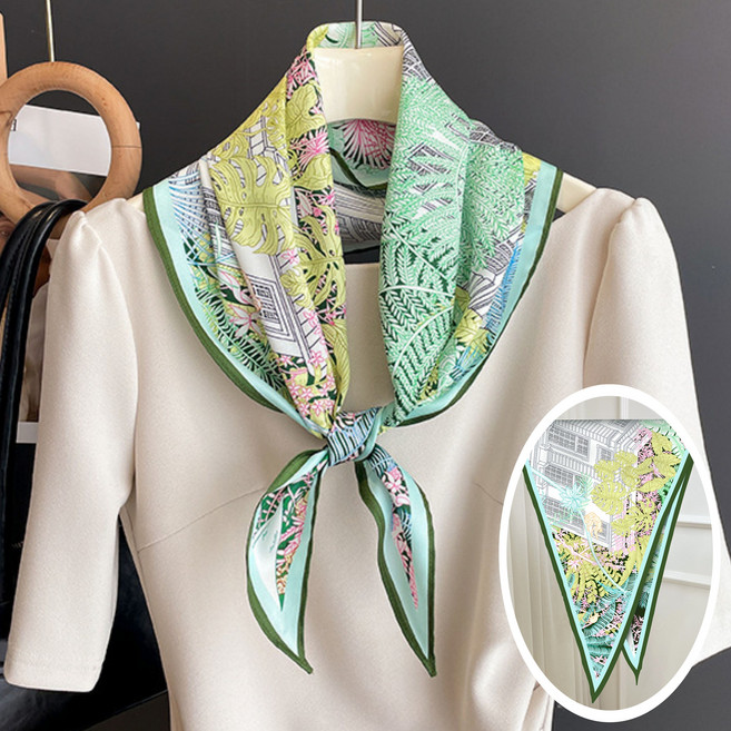 스카프 목도리 여성패션 가을플라워 외출 나들이 일상데일리 바이나우