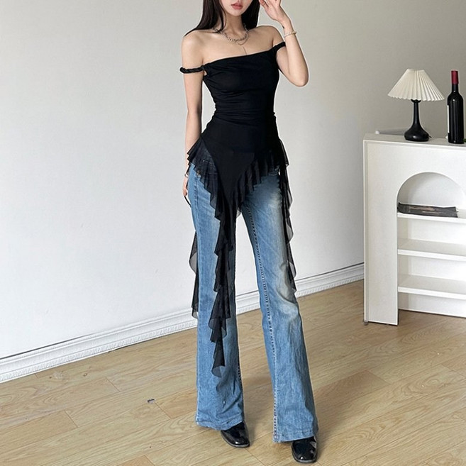 아이엠몽 여성 언밸런스 프릴 슬림핏 오프탑