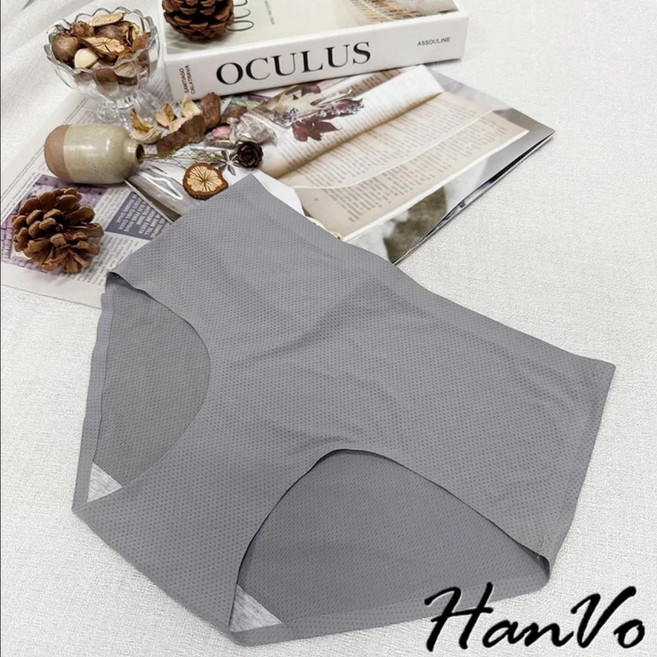 HanVo 霧色透氣洞洞無痕冰絲內褲 中腰涼感透膚親膚無負擔 A11-5815, 暮色灰,L
