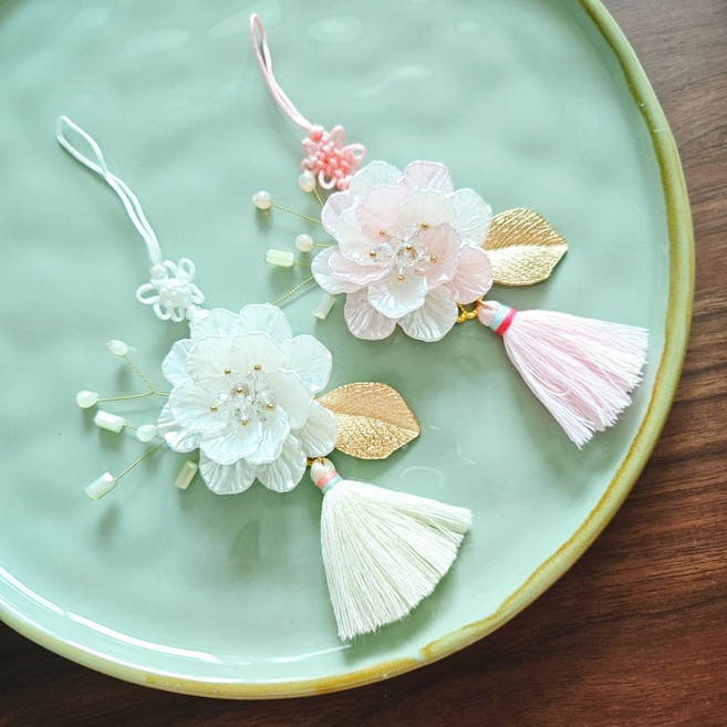 BEEU 비유 수련꽃 & 연꽃 한복노리개 2EA 세트 명절 추석 설 전통 한복 예단 예물 혼수 보자기 선물 포장용 노리개