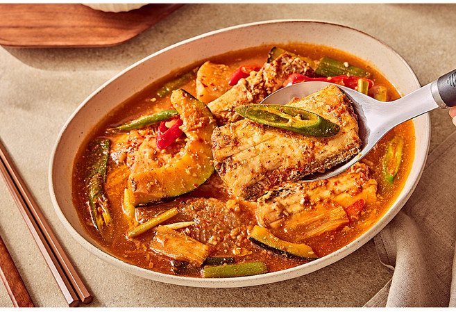 갈치조림 2인분 밀키트 (국내산_토막손질갈치4조각+야채+소스+육수)[줄서서먹는 여수맛집 명동게장], 1개