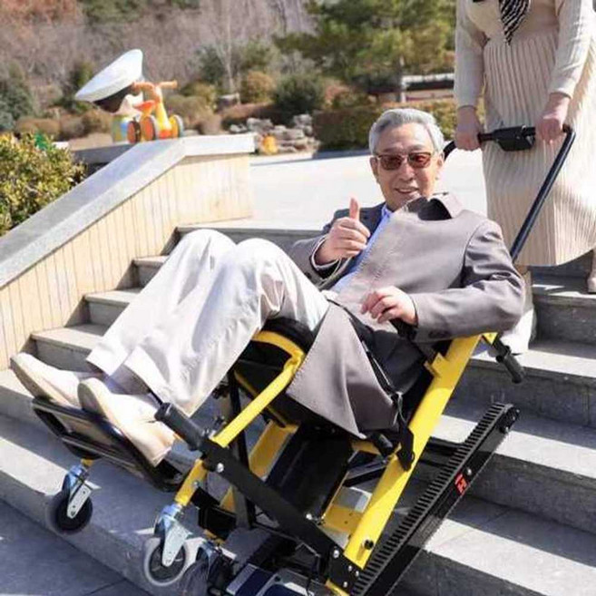 휠체어계단리프트 등반 장애인 접이식 이동식 노인, 1개, 100kg 미만용