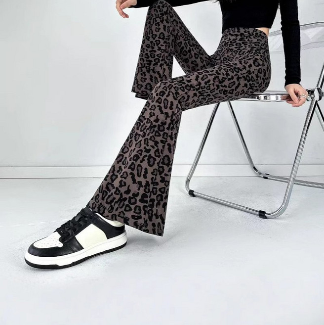 쁘띠꼬모 여성 슬림해 호피 나팔바지 부츠컷 팬츠 H622302
