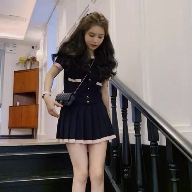 미중 여성 여름 뉴 패션 고급 젊은 트위드 반팔 세트 숏 스커트 세트 yy