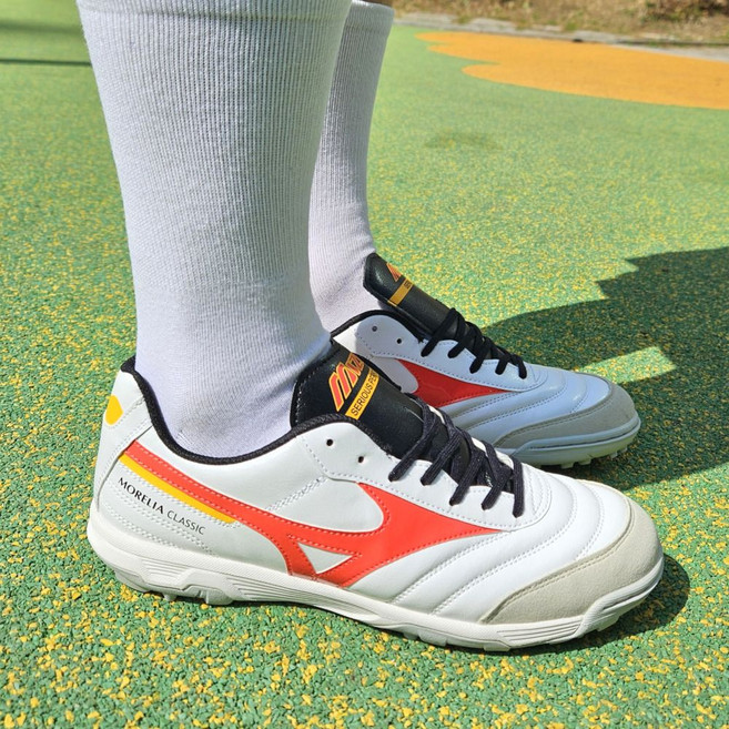 미즈노 모렐리아 인조잔디 풋살화 레드포인트 클래식 축구화