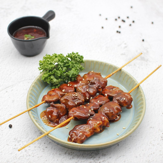 가나안식품 국내산 염통꼬치 50개 +닭꼬치 소스, 03.염통꼬치50+꼬치소스/순한맛/우영, 1kg