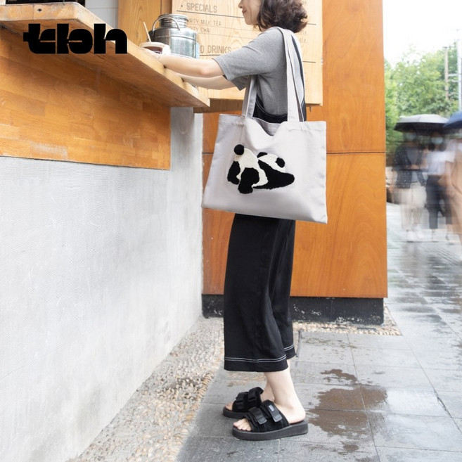 [tbh] PANDA POMPOM 자수 캔버스백 여성 대용량 사계절 순면 에코백 토트백