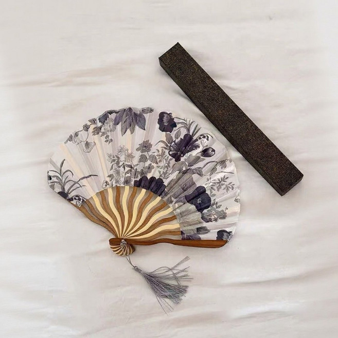 로미크 접이식 고급 부채 휴대용 전통 대나무, 1개, 라운드 - 먹빛