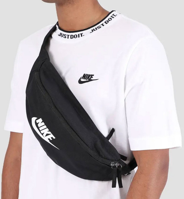 나이키 웨이스트백 데일리 소지품 보관 힙색 편리한 수납공간 핸드폰가방 보조가방 여행 소품가방 크로스바디백 검정