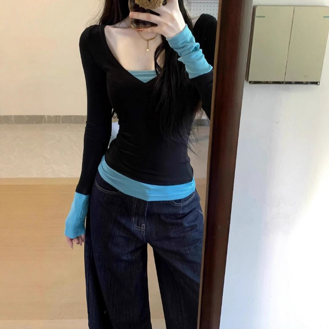 쁘띠꼬모 여성 데일리 캐주얼 섹시 레이어드 슬림핏 V넥 배색 긴팔 스판 티셔츠 QXT591848