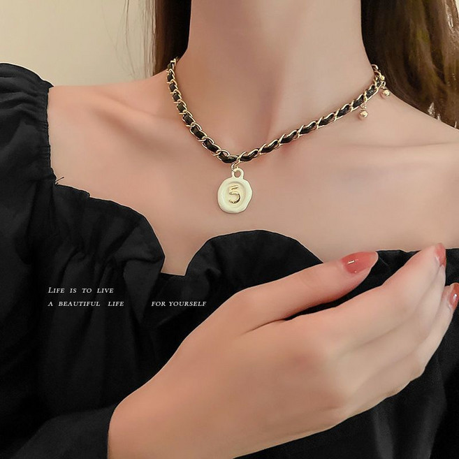 編織皮革C形項鍊 輕奢高級感飾品女, 1個, 白色-數字纏繞皮革項鏈