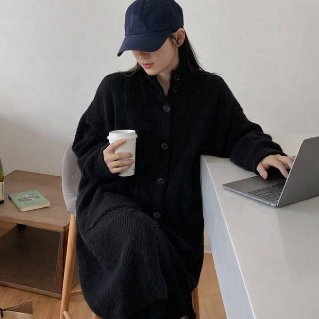 타니즈 몽토스 하이넥 단추 긴팔 롱 니트 여성 가디건