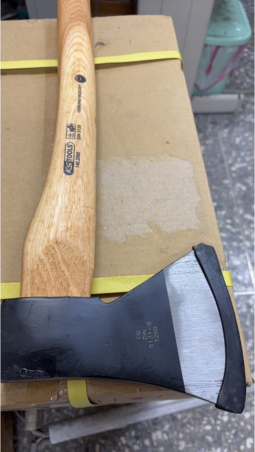 德國KS TOOLS 大木斧 山核桃弧形手柄 烤漆打磨處理, 1個