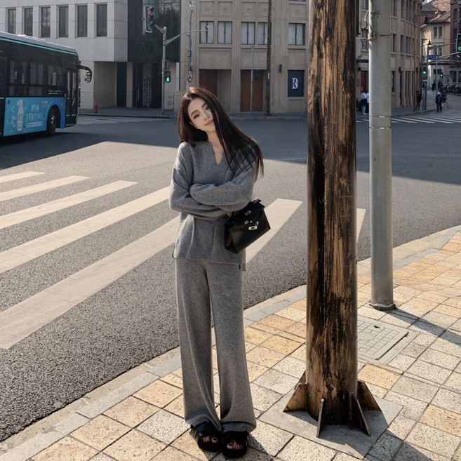 DANGZ 여성용 루즈핏 V카라 니트 세트 캐주얼 스웨터 + 와이드 팬츠 투피스 A16